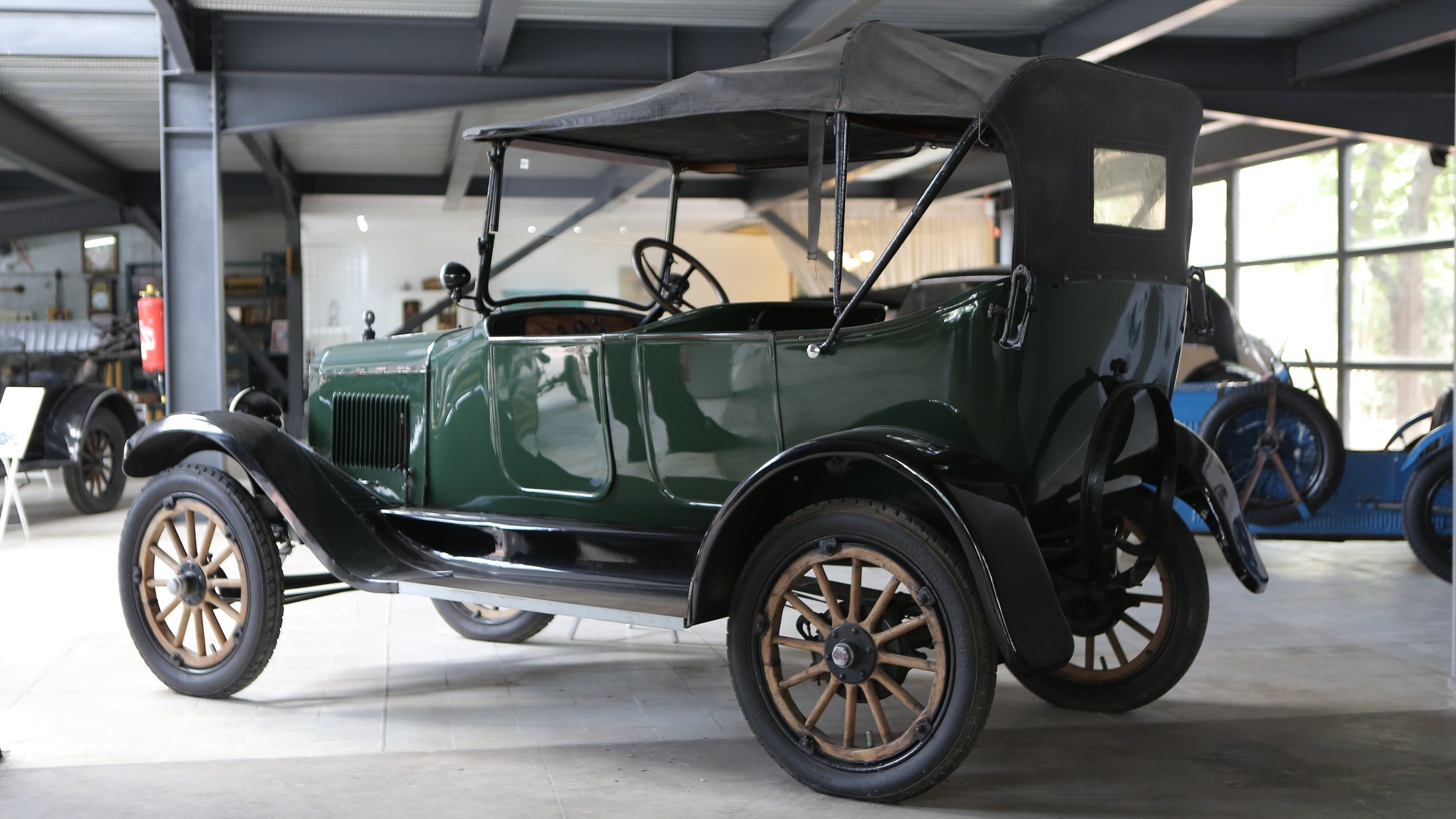 Publication sociale automobile pionnière