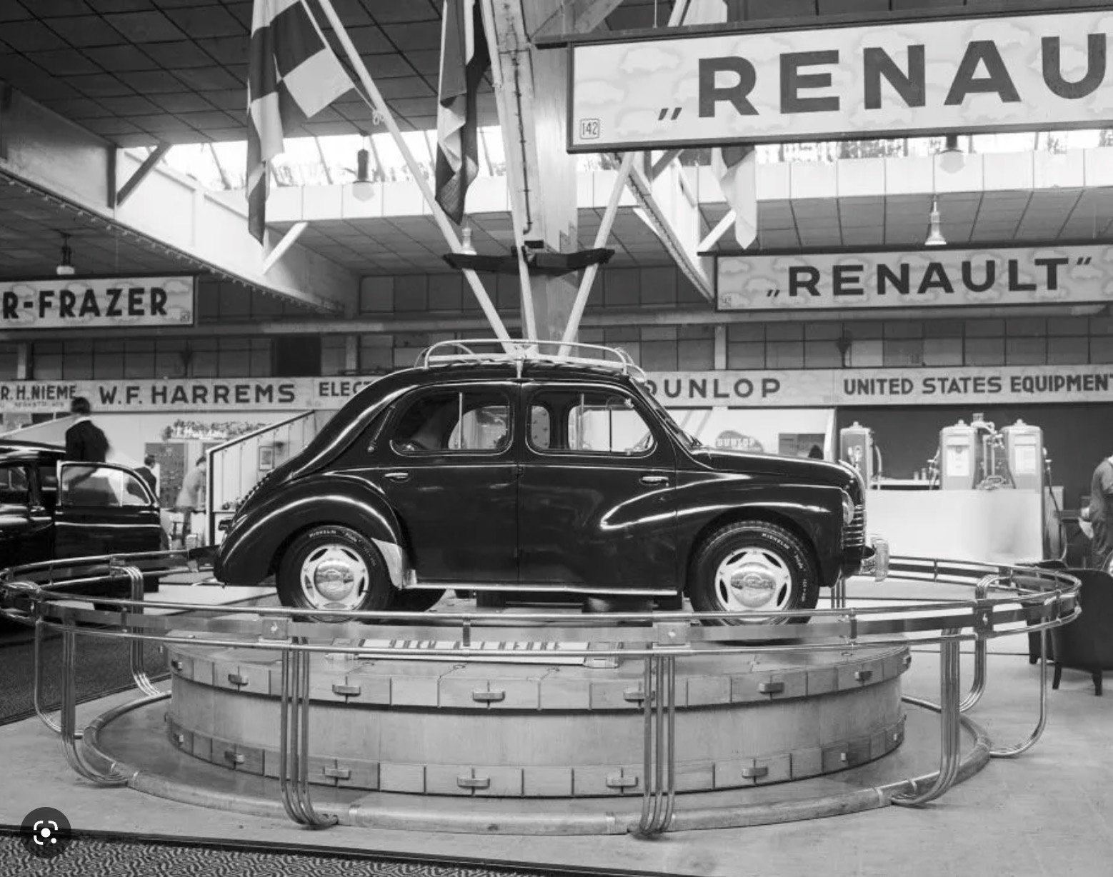 Renault 4CV