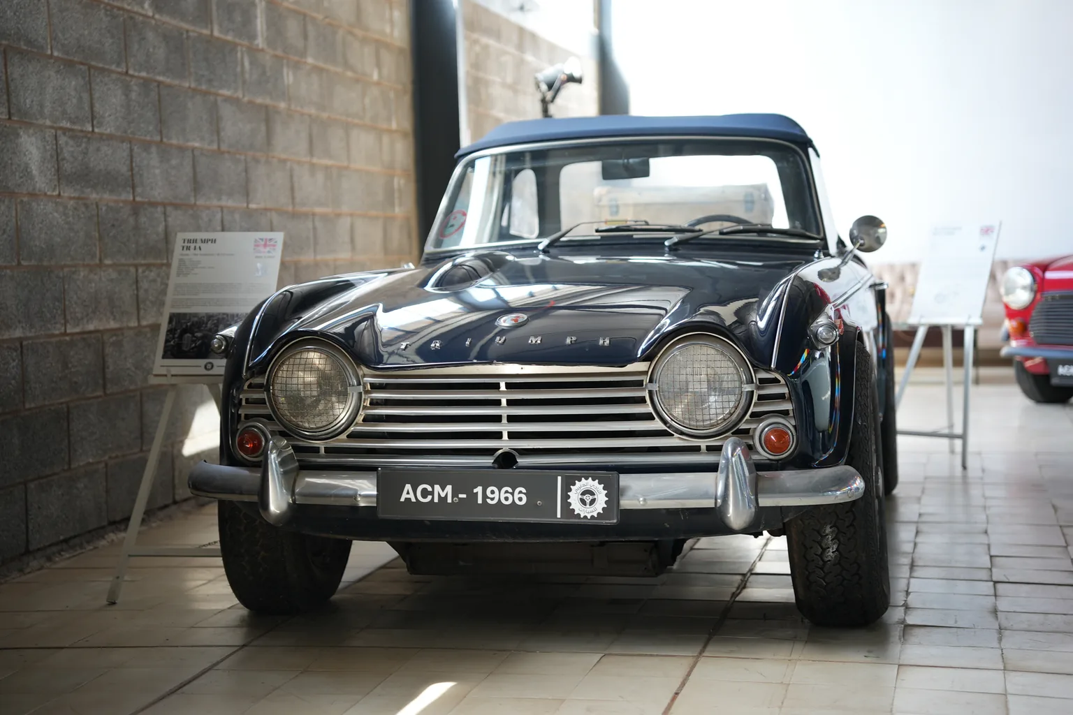 Triumph TR4A